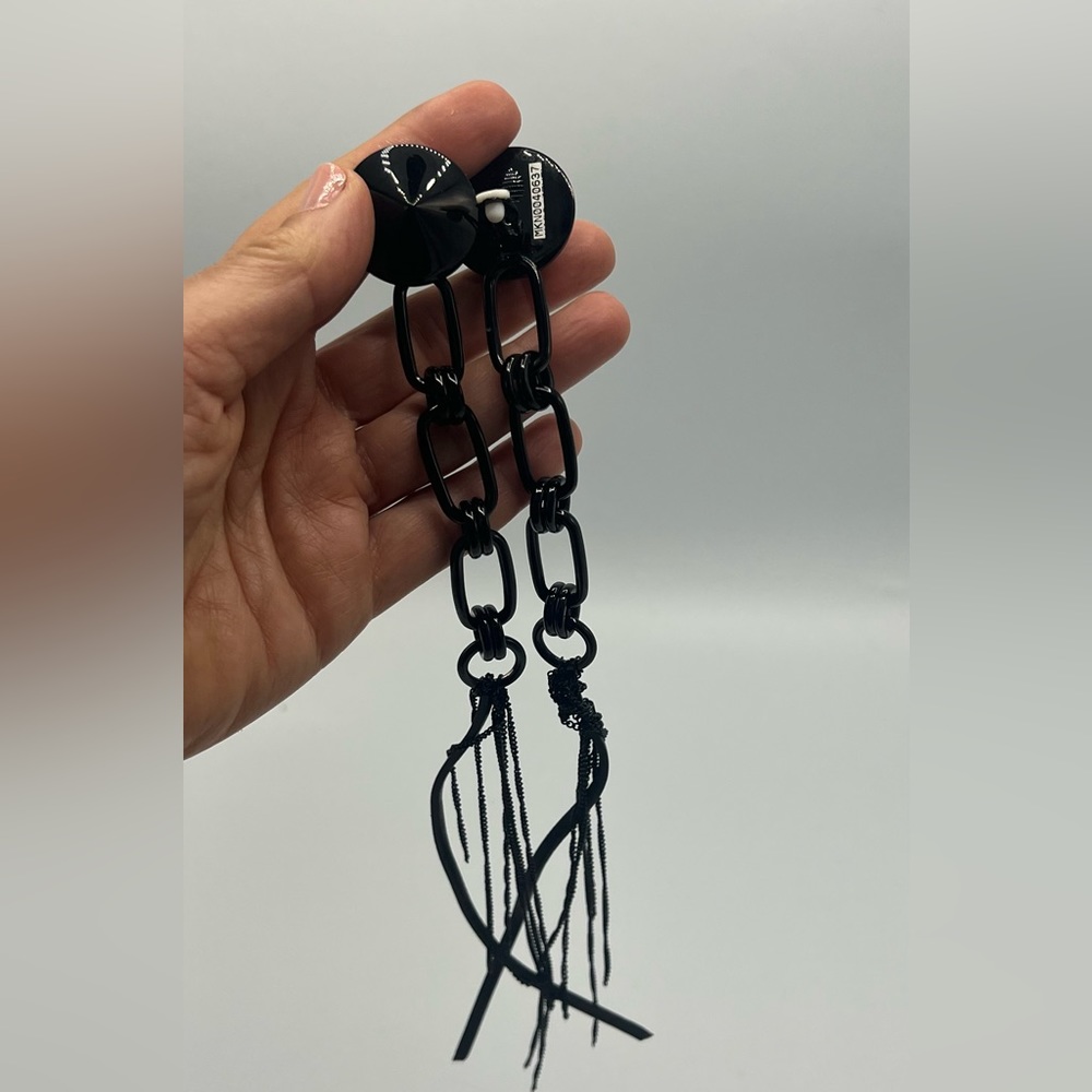 NEW MICHAEL KORS Black  CLIP ON HANGING EARRINGS - Picture 6 of 6